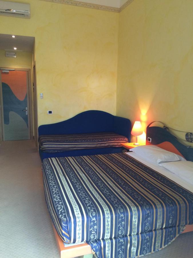 Hotel Del Sole Маргерита-ди-Савойя Экстерьер фото