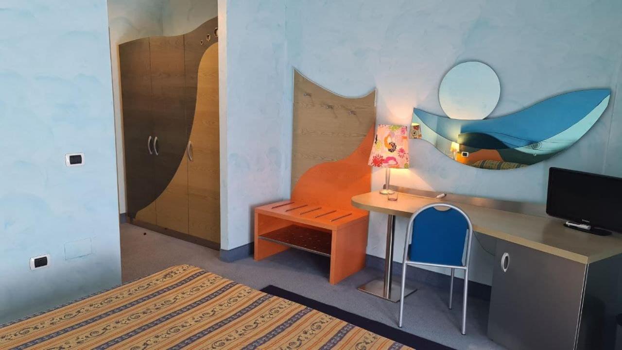 Hotel Del Sole Маргерита-ди-Савойя Экстерьер фото