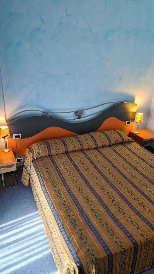 Hotel Del Sole Маргерита-ди-Савойя Экстерьер фото