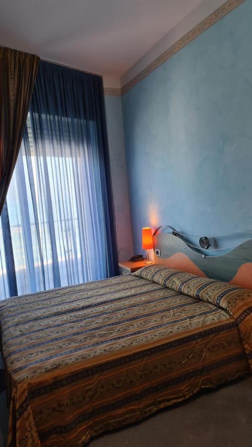 Hotel Del Sole Маргерита-ди-Савойя Экстерьер фото